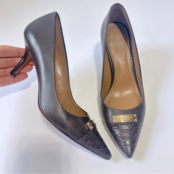 Coach Shoes - COACH Zan Dark Brown Leather croc Pumps kitten Heels Shoes gold plate pointed
